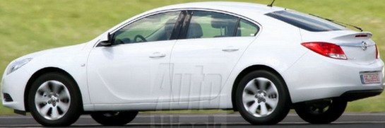 opel insignia 5door 11.jpg, 28 KB