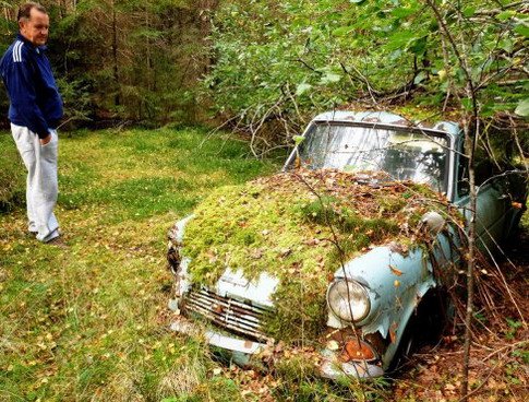 ostavio-automobil-u-sumi-i-nasao-ga-posle-40-godina.jpg, 105 KB