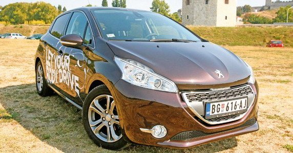 peugeot 208 45.jpg, 79 KB
