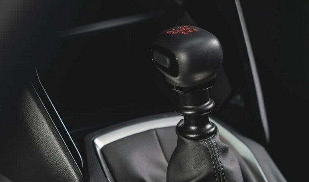 peugeot 208 988888.jpg, 31 KB