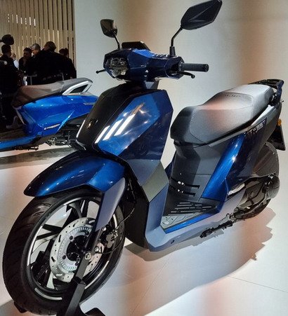 peugeot-eicma-8.jpg, 61 KB
