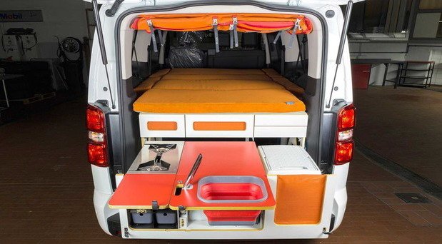 peugeot-traveller 11.jpg, 63 KB