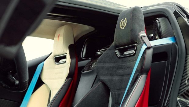 pininfarina battista 1111.jpg, 55 KB