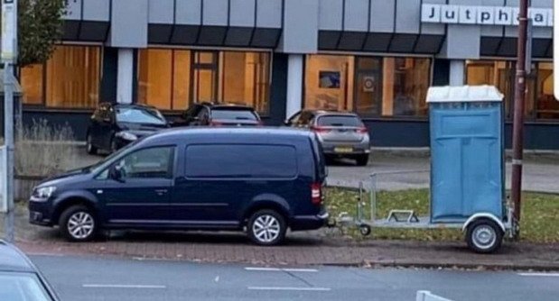 police wc.jpg, 54 KB