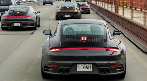 porsche 911 2333333.jpg, 61 KB