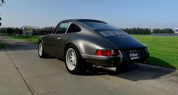 porsche 911 77.jpg, 47 KB