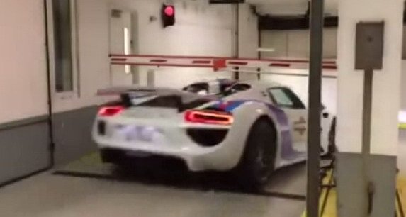 porsche 918 s g.jpg, 31 KB