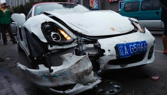 porsche crash 11.jpg, 52 KB