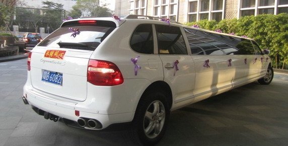 porsche limo 1111.jpg, 50 KB