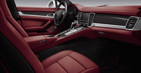 porsche panamera middle east 11.jpg, 38 KB