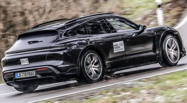 porsche taycan cross turismo.jpg, 76 KB