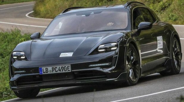 porsche-taycan 555.jpg, 66 KB