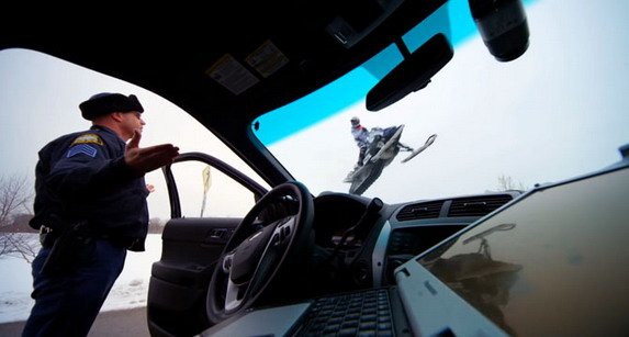 red bull urban-snowmobiling.jpg, 51 KB