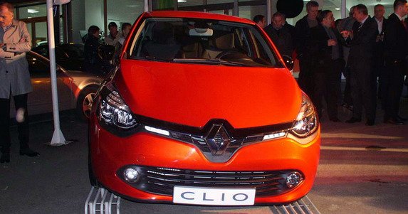 renault clio 670.jpg, 65 KB