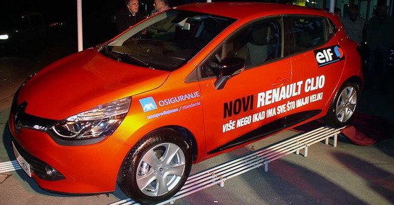 renault clio 6701.jpg, 65 KB