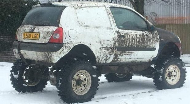 renault clio monster truck.jpg, 62 KB