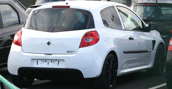 renault clio rs.r 1.jpg, 59 KB