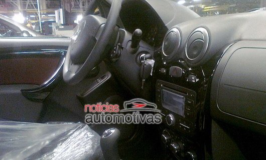 renault sandero 20.jpg, 64 KB