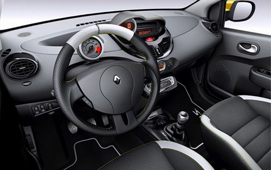 renault twingo red bull 1111.jpg, 52 KB