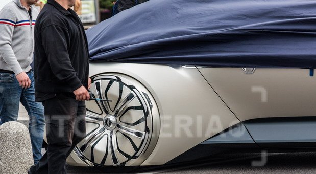 renault-concept 111.jpg, 72 KB