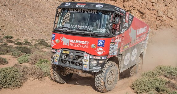 renault_trucks_mkr_libya_rally_k520_5.jpg, 82 KB