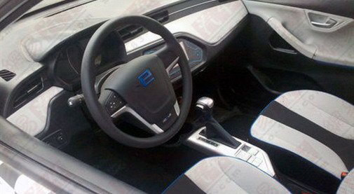 roewe 50 11.jpg, 40 KB