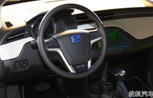 roewe r50 1.jpg, 42 KB
