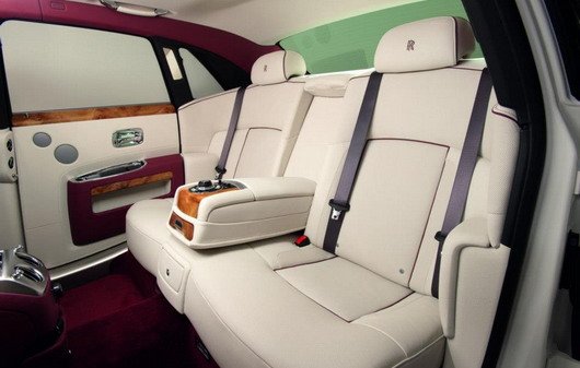 rolls ghost 1.jpg, 46 KB