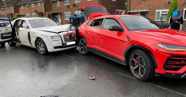 rolls urus.jpg, 80 KB