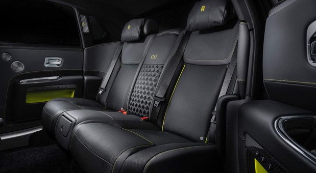 rolls-royce-ghost-black-badge 11.jpg, 44 KB