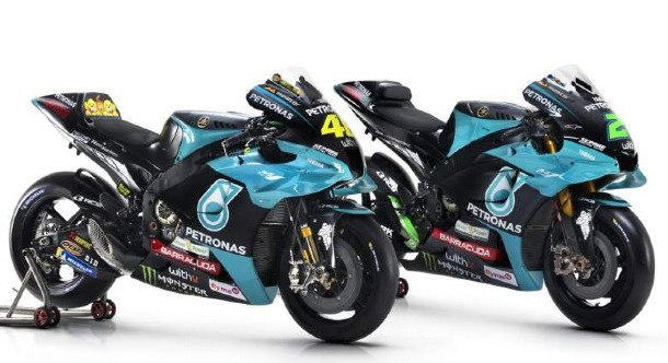 rosi-petronas-4.jpg, 62 KB