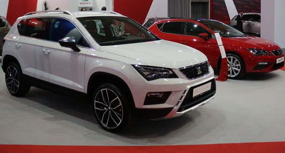 seat bg 988.jpg, 62 KB