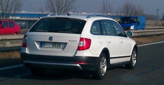 skoda scout superb.jpg, 44 KB