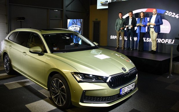 skoda superb sat.jpg, 71 KB