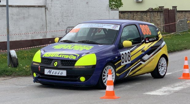 slalom 11.jpg, 87 KB