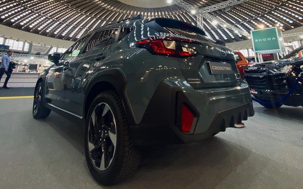 subaru bg 11.jpg, 83 KB