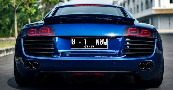 supreme audi r8 11.jpg, 48 KB