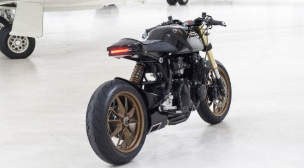 suzuki-gs1150-cafe-racer-kickmoto-3.jpg, 41 KB
