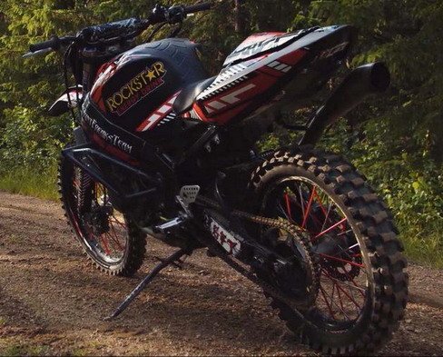 suzuki-gsx-r1000-dirt.jpg, 80 KB