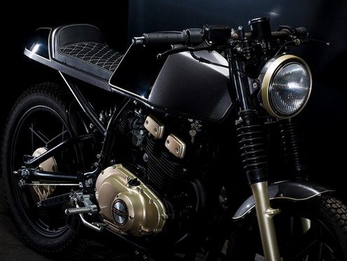 suzuki-gsx250-caferacer-1.jpg, 50 KB