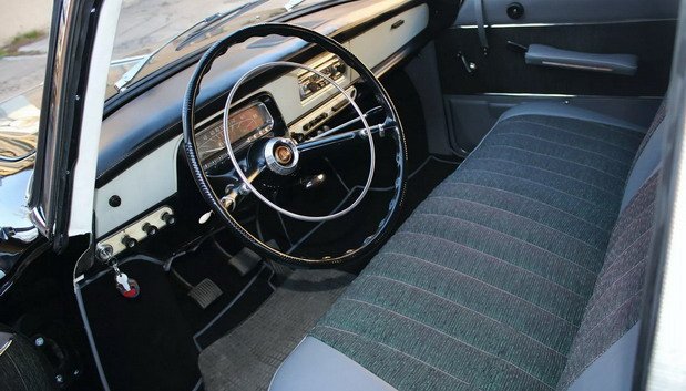 tatra 603 111.jpg, 73 KB