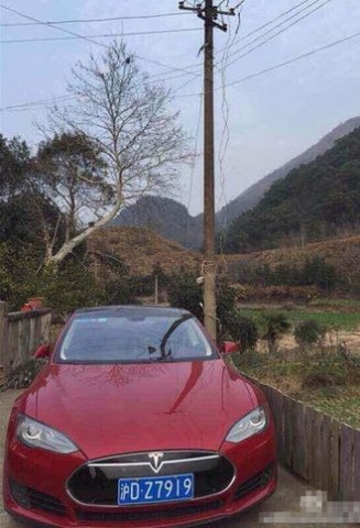 tesla 77.jpg, 60 KB