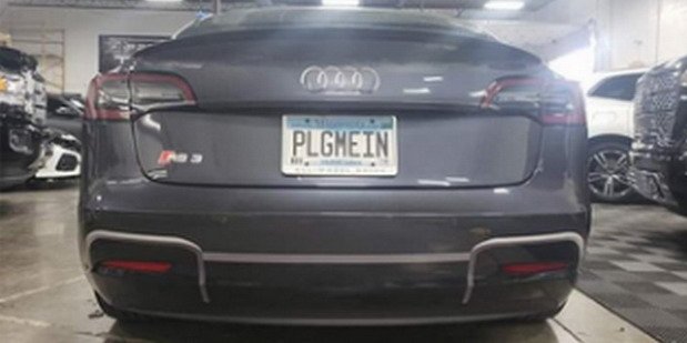 tesla audi 11.jpg, 37 KB