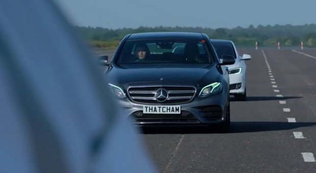 tesla autopilot.jpg, 34 KB