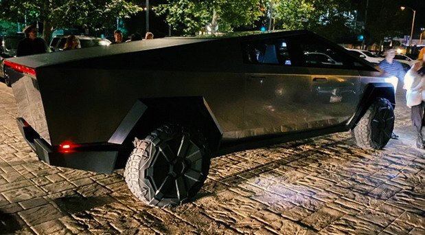 tesla cybertruck musk.jpg, 87 KB