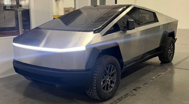 tesla cybertruck.jpg, 52 KB
