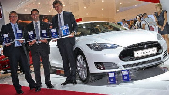tesla eCar.jpg, 62 KB