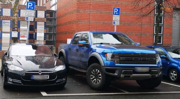 tesla ford 1.jpg, 79 KB