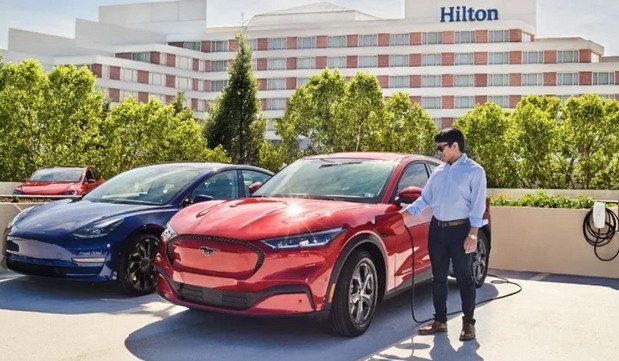 tesla hilton.jpg, 88 KB