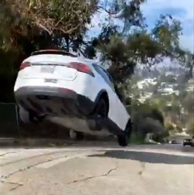 tesla leti.jpg, 41 KB